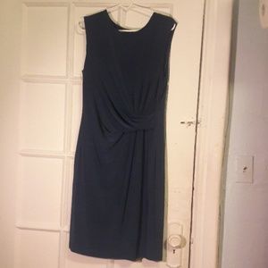 PRETTY DAILY DRESS  FEOM ANNE KLEIN